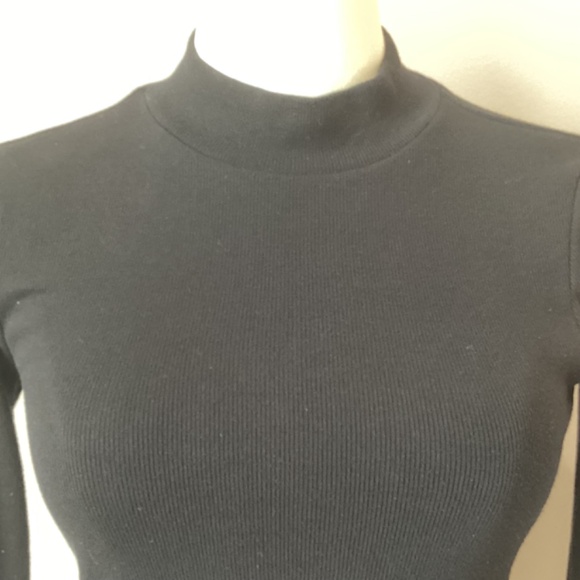 BP. Mock Neck Crop Knit Top - M - Picture 3 of 5